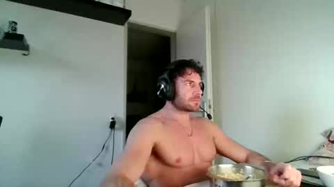 alphah_hunk online show from 12/16/25, 03:28