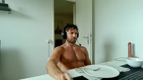 alphah_hunk online show from 04/20/26, 01:58