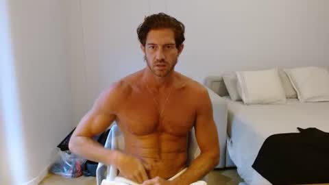 alphahung23 online show from 10/20/25, 08:37