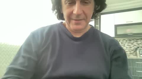 Snapshot of alphandre chatting on 01/16/25, 10:32 AlphAndre online show from 01/16/25, 10:32