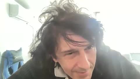 Snapshot of alphandre chatting on 01/24/25, 09:49 AlphAndre online show from 01/24/25, 09:49