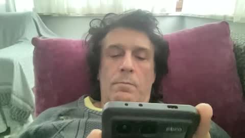 Snapshot of alphandre chatting on 01/30/25, 02:58 AlphAndre online show from 01/30/25, 02:58