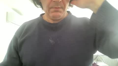 Snapshot of alphandre chatting on 02/02/25, 09:30 AlphAndre online show from 02/02/25, 09:30