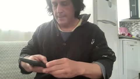 Snapshot of alphandre chatting on 02/05/25, 10:30 AlphAndre online show from 02/05/25, 10:30