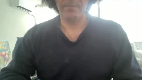 Snapshot of alphandre chatting on 02/05/25, 01:33 AlphAndre online show from 02/05/25, 01:33