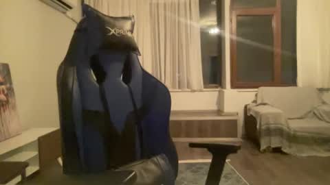 Snapshot of alphandre chatting on 02/08/25, 06:12 AlphAndre online show from 02/08/25, 06:12