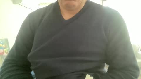 Snapshot of alphandre chatting on 02/15/25, 02:33 AlphAndre online show from 02/15/25, 02:33