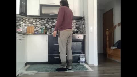 Snapshot of alphandre chatting on 02/19/25, 06:44 AlphAndre online show from 02/19/25, 06:44