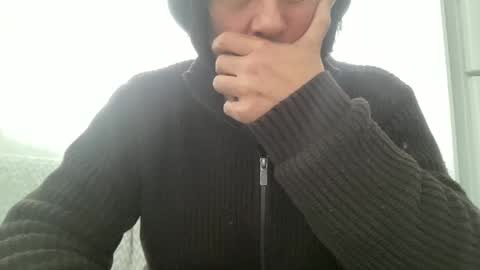 Snapshot of alphandre chatting on 02/23/25, 09:33 AlphAndre online show from 02/23/25, 09:33