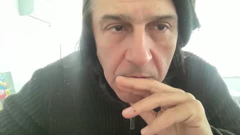 Snapshot of alphandre chatting on 02/27/25, 09:22 AlphAndre online show from 02/27/25, 09:22