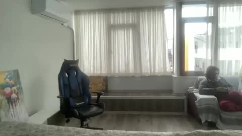 Snapshot of alphandre chatting on 02/28/25, 03:15 AlphAndre online show from 02/28/25, 03:15