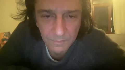 Snapshot of alphandre chatting on 03/03/25, 04:24 AlphAndre online show from 03/03/25, 04:24