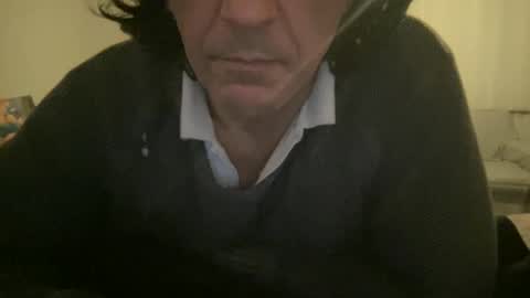 Snapshot of alphandre chatting on 03/10/25, 06:45 AlphAndre online show from 03/10/25, 06:45