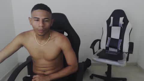 alphas_latins online show from 03/26/26, 06:46