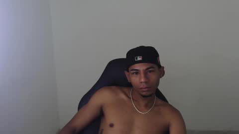 alphas_latins online show from 04/21/26, 05:17