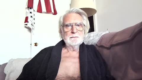 AlphaUniform online show from 01/11/25, 05:29