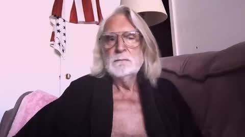 AlphaUniform online show from 09/15/25, 03:12