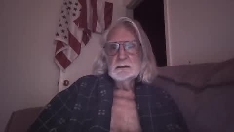 AlphaUniform online show from 03/19/26, 11:36