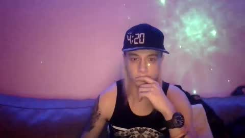 Snapshot of altboy010 chatting on 12/29/24, 03:54 altboy010 online show from 12/29/24, 03:54