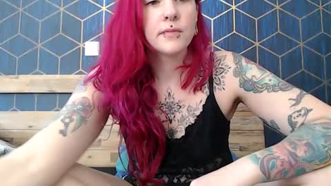 Lily online show from 04/06/26, 09:54