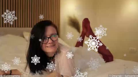 Lucid Dreaming online show from 11/23/25, 03:45