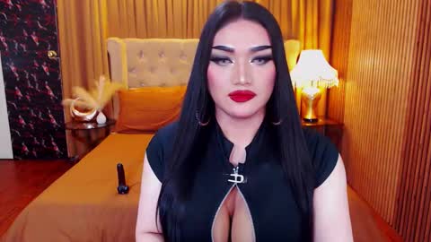 Snapshot of alurajhenson chatting on 09/21/25, 02:35 Alura Jhenson online show from 09/21/25, 02:35