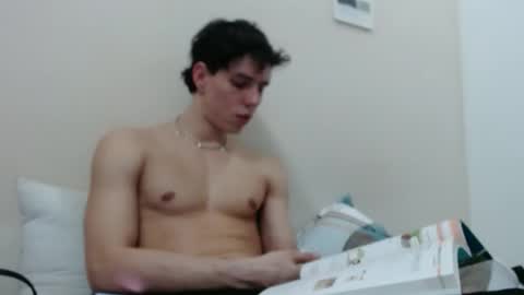 alvarodancer online show from 03/09/26, 01:59