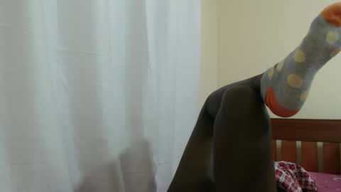 Snapshot of alvine_keji chatting on 10/19/25, 04:40 Alvine keji online show from 10/19/25, 04:40