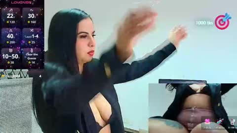   A L Y  online show from 11/11/25, 12:05