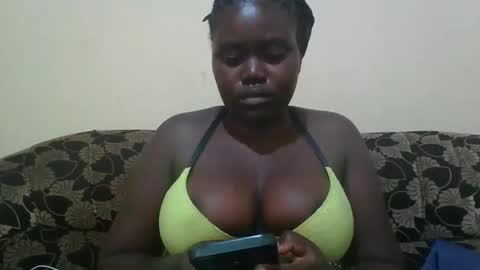 Snapshot of alyabeiby chatting on 10/20/25, 05:08 alyabeiby online show from 10/20/25, 05:08