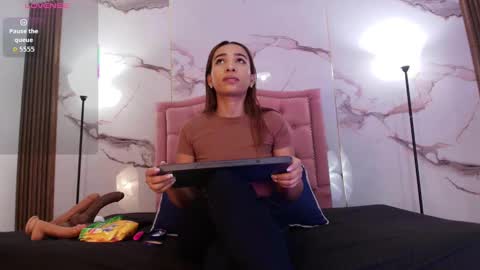 Alya online show from 09/10/25, 03:50