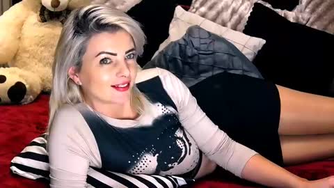 aly online show from 12/06/24, 01:11