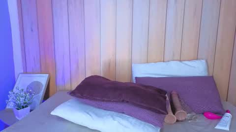 alysha_xia_ online show from 02/24/26, 03:59