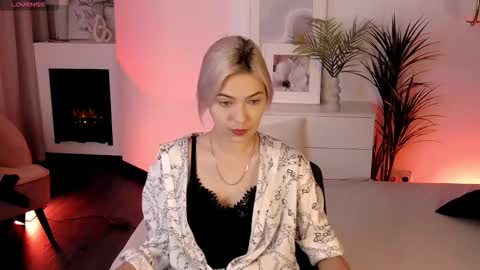 Alysia online show from 09/29/25, 01:49