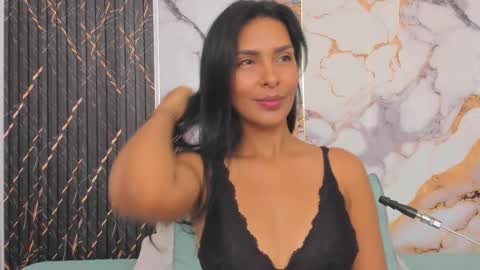 alyson__a online show from 01/11/26, 01:27