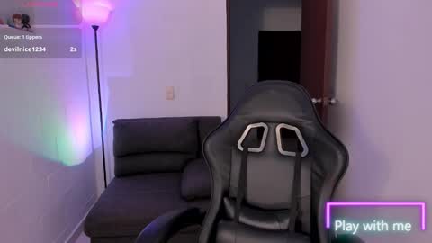 Alyson online show from 11/06/25, 12:17