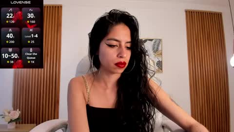 alyssabeauty_ online show from 04/13/26, 07:41