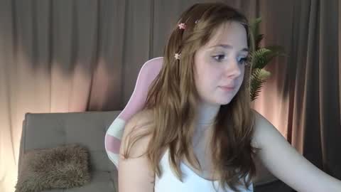 Alyx online show from 03/17/26, 09:29