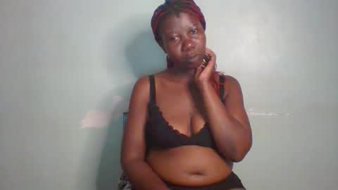 Snapshot of am_creme_delight chatting on 05/27/26, 01:57 am_creme_delight online show from 05/27/26, 01:57