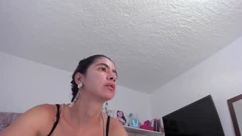 Snapshot of amadamar chatting on 06/19/26, 05:39 valentia online show from 06/19/26, 05:39
