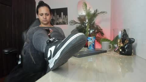 anny online show from 04/09/26, 02:22