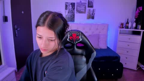 Snapshot of amaia_daniells chatting on 01/07/25, 03:24 B I A N C A online show from 01/07/25, 03:24