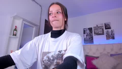 Snapshot of amaia_daniells chatting on 01/11/25, 05:31 B I A N C A online show from 01/11/25, 05:31