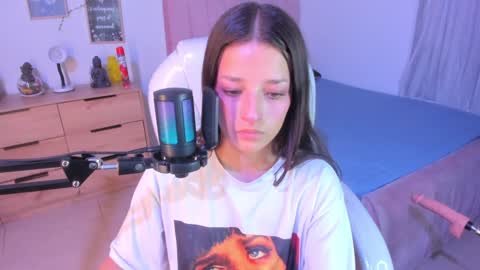 Snapshot of amaia_daniells chatting on 02/05/25, 04:16 B I A N C A online show from 02/05/25, 04:16