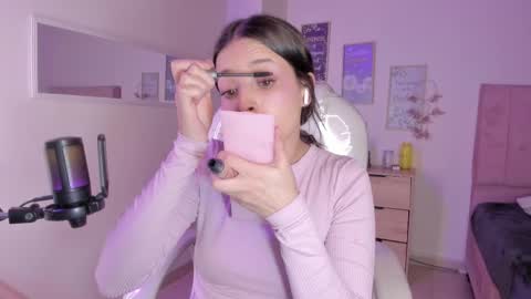 Snapshot of amaia_daniells chatting on 09/13/25, 04:01 B I A N C A online show from 09/13/25, 04:01