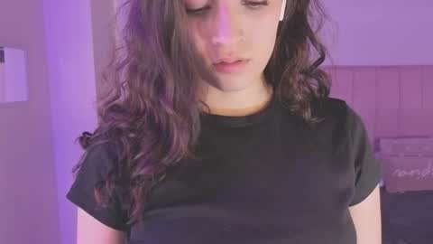 Snapshot of amaia_daniells chatting on 09/20/25, 03:51 B I A N C A online show from 09/20/25, 03:51