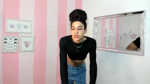 Snapshot of amaia_monroe chatting on 06/20/26, 02:03 amaia_monroe online show from 06/20/26, 02:03