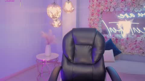 Amaia Haywood online show from 11/15/25, 09:11