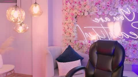 Amaia Haywood online show from 12/05/25, 05:27