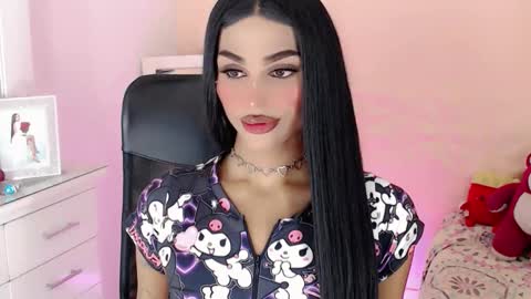 amal_baddel_ online show from 10/20/25, 07:20